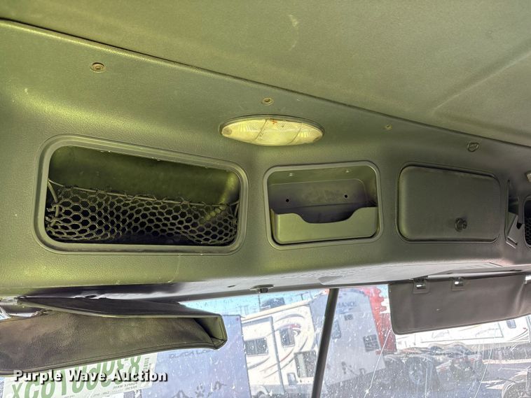 image for item YA1175 2016 Freightliner Cascadia semi truck