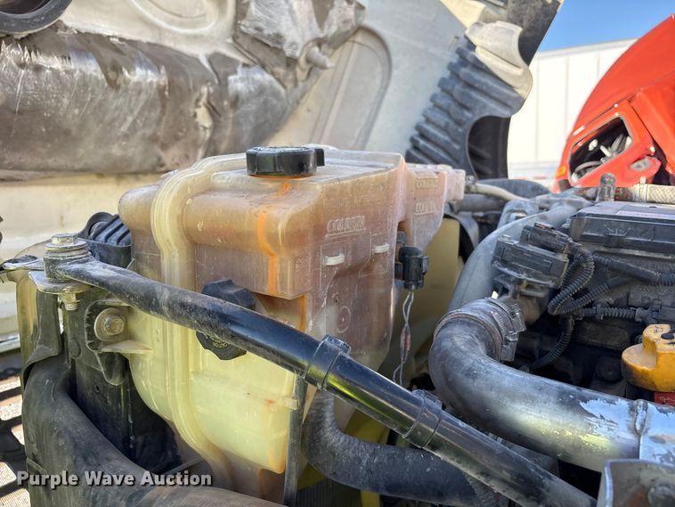 image for item YA1175 2016 Freightliner Cascadia semi truck