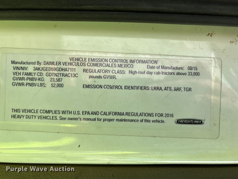 image for item YA1175 2016 Freightliner Cascadia semi truck