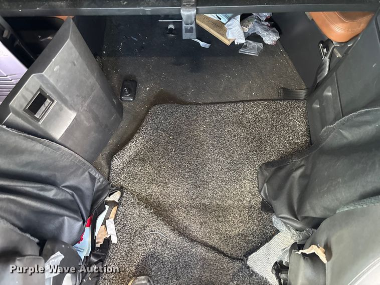 image for item YA1179 2019 Freightliner Cascadia semi truck