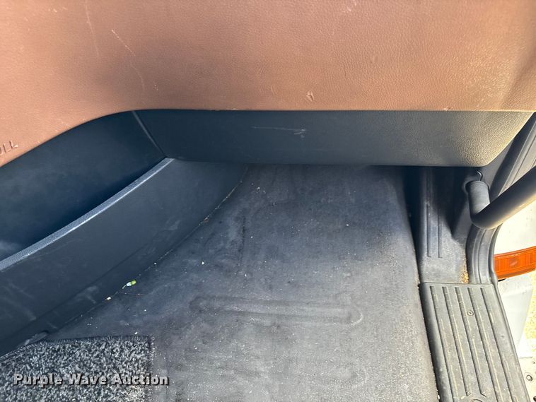 image for item YA1179 2019 Freightliner Cascadia semi truck