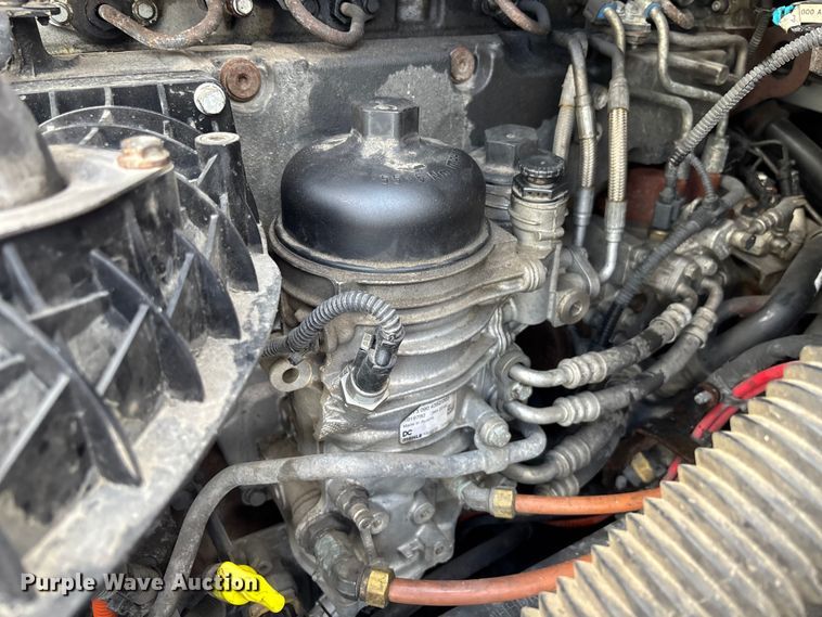 image for item YA1179 2019 Freightliner Cascadia semi truck