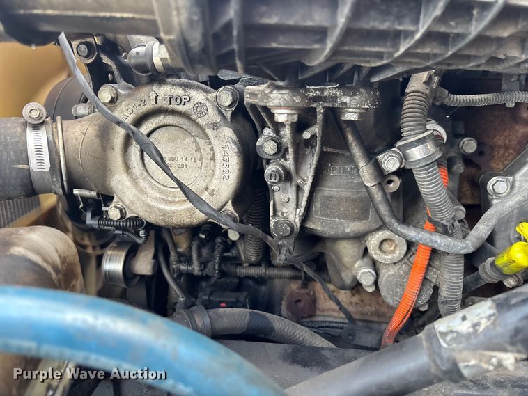 image for item YA1179 2019 Freightliner Cascadia semi truck