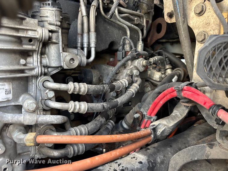 image for item YA1179 2019 Freightliner Cascadia semi truck