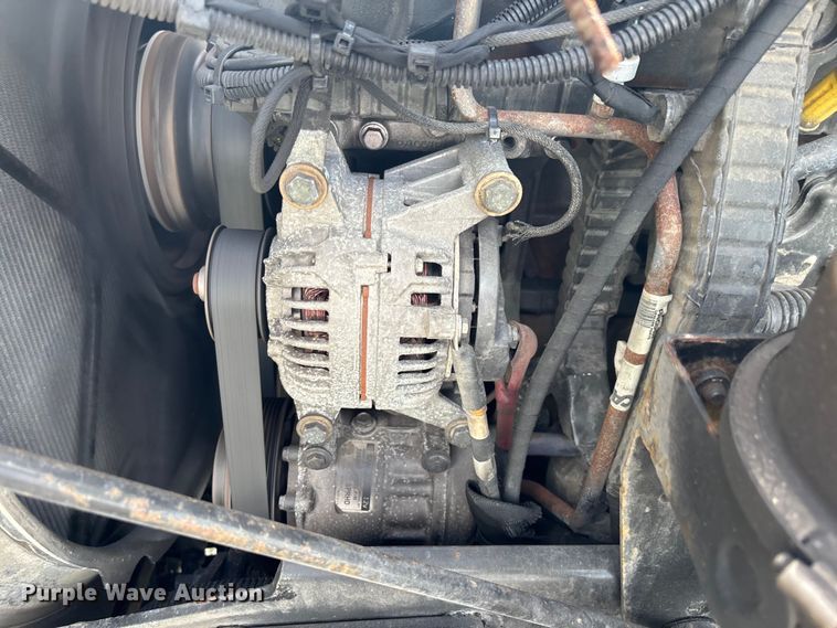 image for item YA1189 2019 Kenworth T680 semi truck