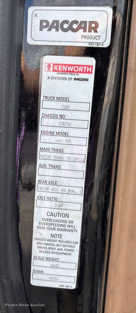 image for item YA1189 2019 Kenworth T680 semi truck