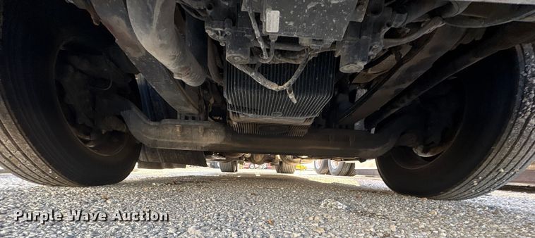 image for item YA1201 2017 Peterbilt 579 semi truck