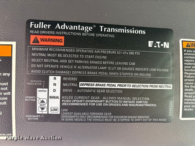 image for item YA1201 2017 Peterbilt 579 semi truck