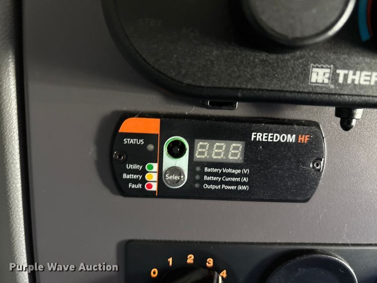 image for item YA1201 2017 Peterbilt 579 semi truck