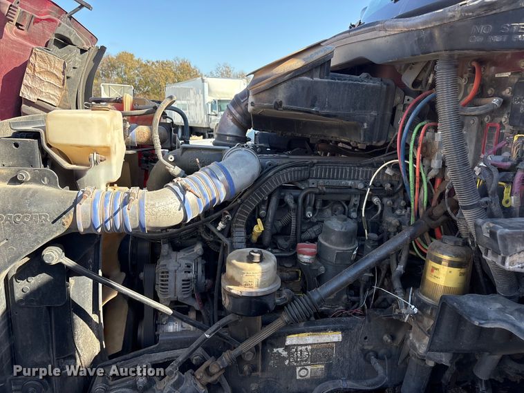 image for item YA1201 2017 Peterbilt 579 semi truck