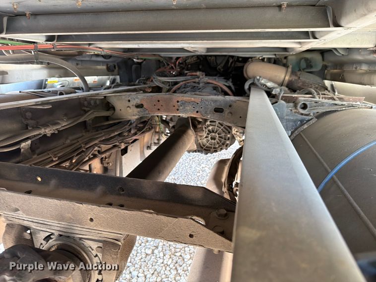 image for item YA1227 2016 Freightliner Cascadia semi truck