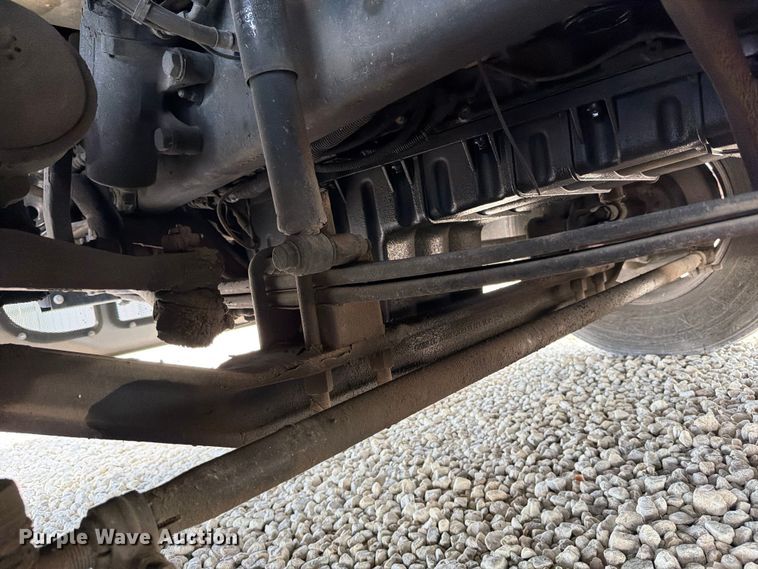 image for item YA1227 2016 Freightliner Cascadia semi truck