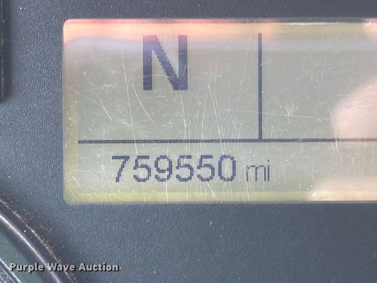 image for item YA1227 2016 Freightliner Cascadia semi truck