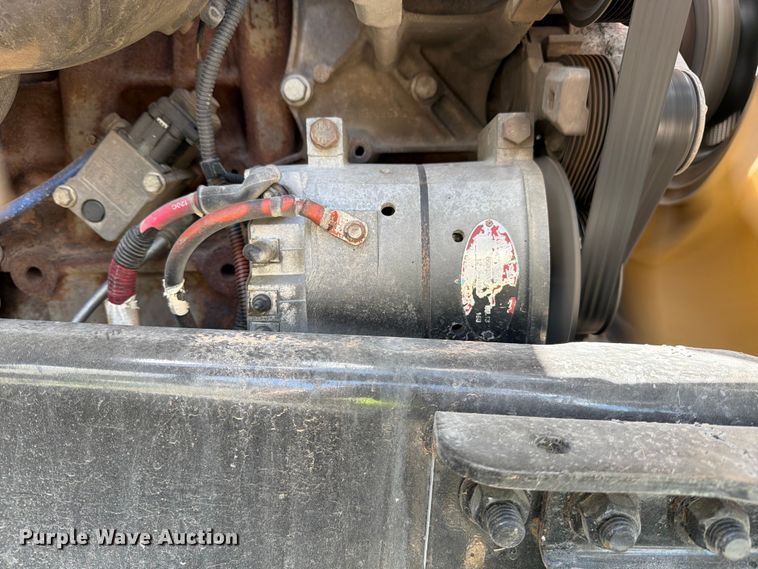 image for item YA1227 2016 Freightliner Cascadia semi truck