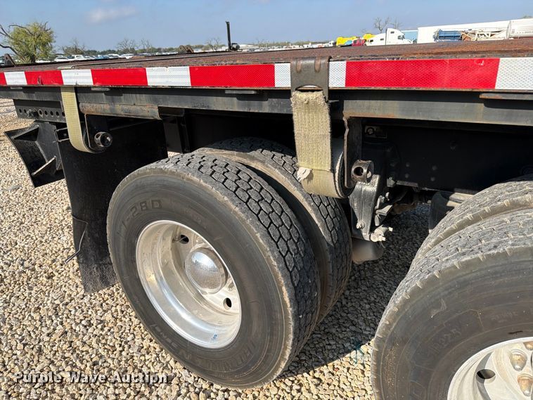 image for item YA1239 2023 Peterbilt 348 flatbed truck