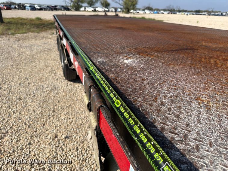 image for item YA1239 2023 Peterbilt 348 flatbed truck