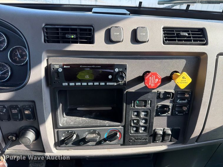 image for item YA1239 2023 Peterbilt 348 flatbed truck