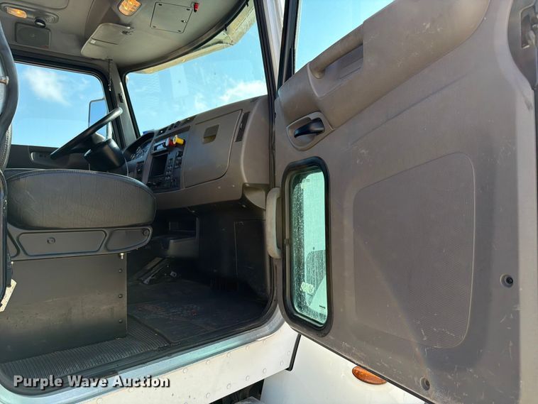 image for item YA1239 2023 Peterbilt 348 flatbed truck