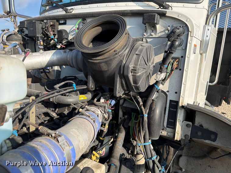 image for item YA1239 2023 Peterbilt 348 flatbed truck