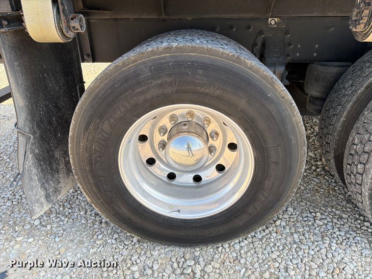 image for item YA1239 2023 Peterbilt 348 flatbed truck