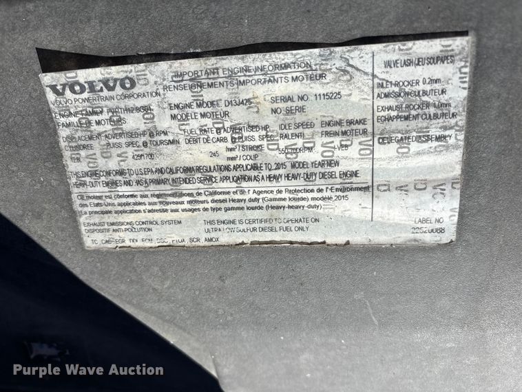 image for item YA1241 2016 Volvo VNL semi truck