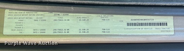 image for item YA1241 2016 Volvo VNL semi truck