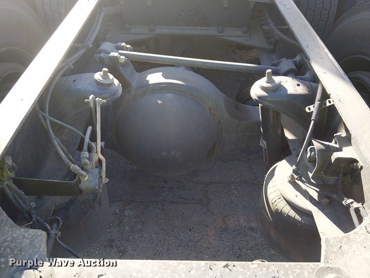 image for item YA1244 2019 Kenworth T680 semi truck