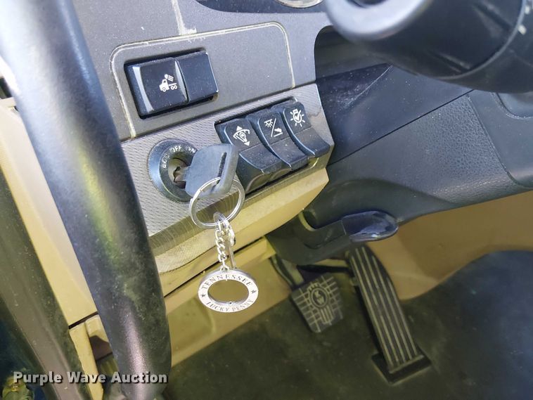 image for item YA1244 2019 Kenworth T680 semi truck