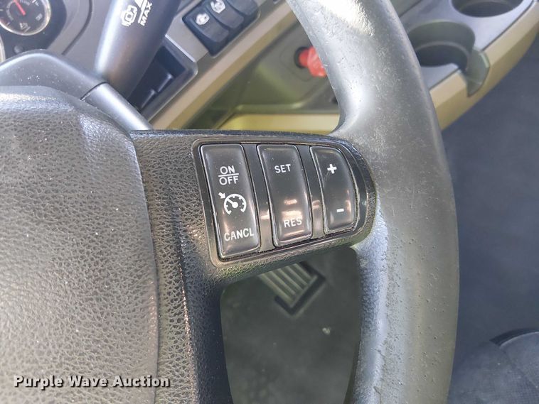 image for item YA1244 2019 Kenworth T680 semi truck