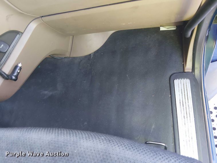 image for item YA1244 2019 Kenworth T680 semi truck