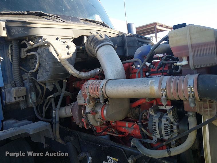 image for item YA1244 2019 Kenworth T680 semi truck