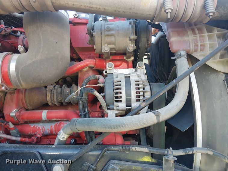 image for item YA1244 2019 Kenworth T680 semi truck