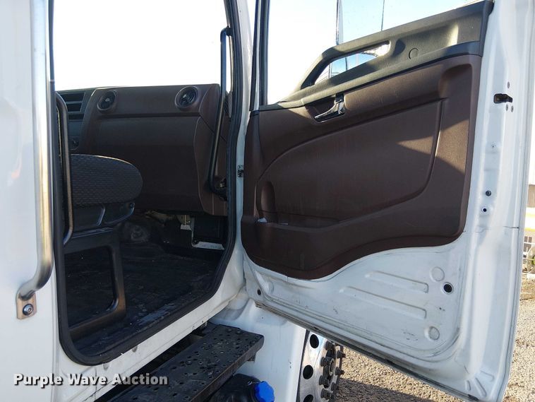 image for item YA1266 2022 Hino 258/268 Crew Cab rollback truck