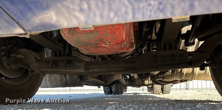 image for item YA1293 2015 Kenworth T680 semi truck