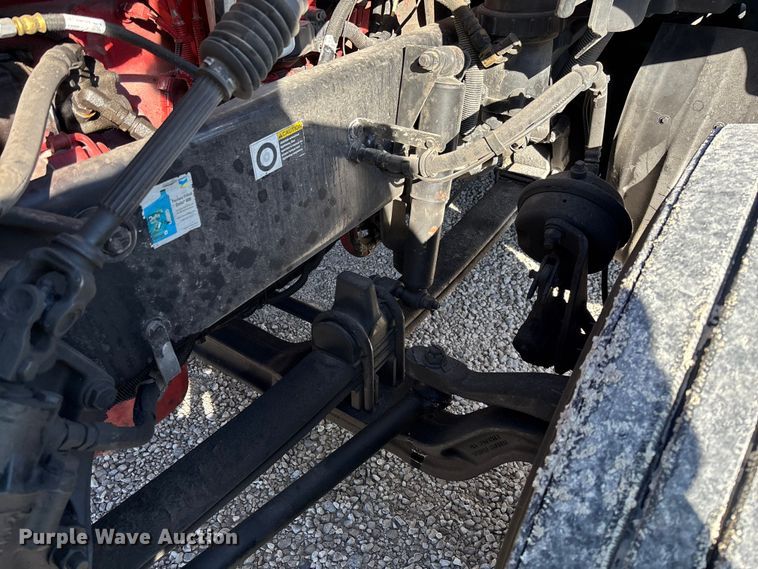 image for item YA1293 2015 Kenworth T680 semi truck