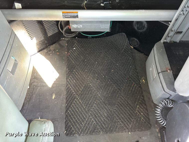 image for item YA1293 2015 Kenworth T680 semi truck