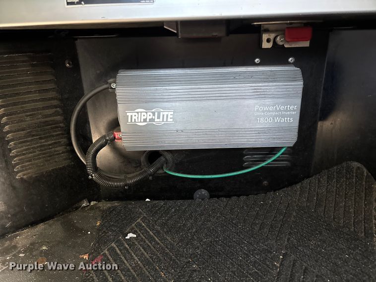 image for item YA1293 2015 Kenworth T680 semi truck