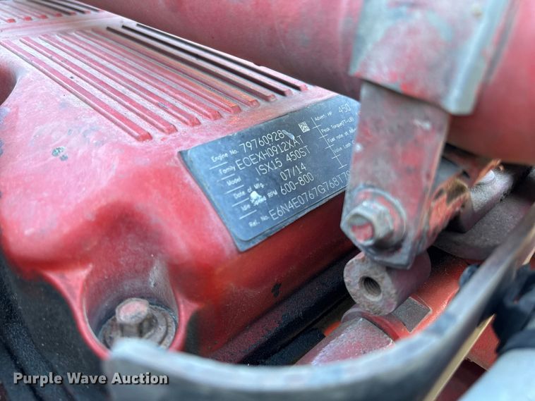 image for item YA1293 2015 Kenworth T680 semi truck