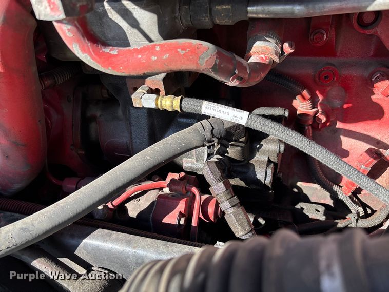 image for item YA1293 2015 Kenworth T680 semi truck