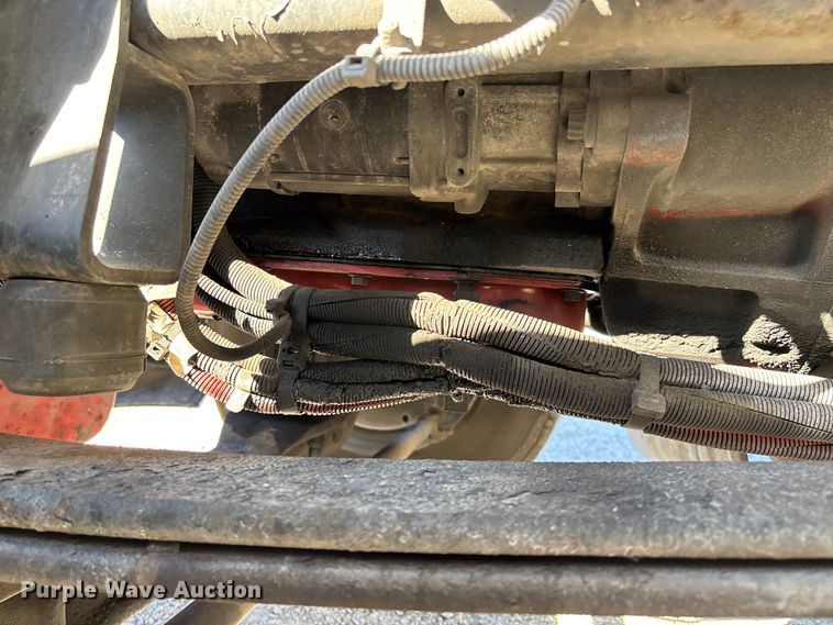 image for item YA1293 2015 Kenworth T680 semi truck