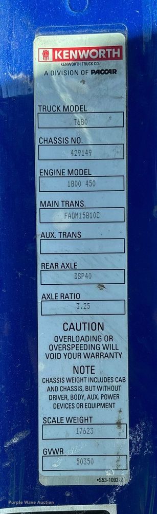 image for item YA1293 2015 Kenworth T680 semi truck