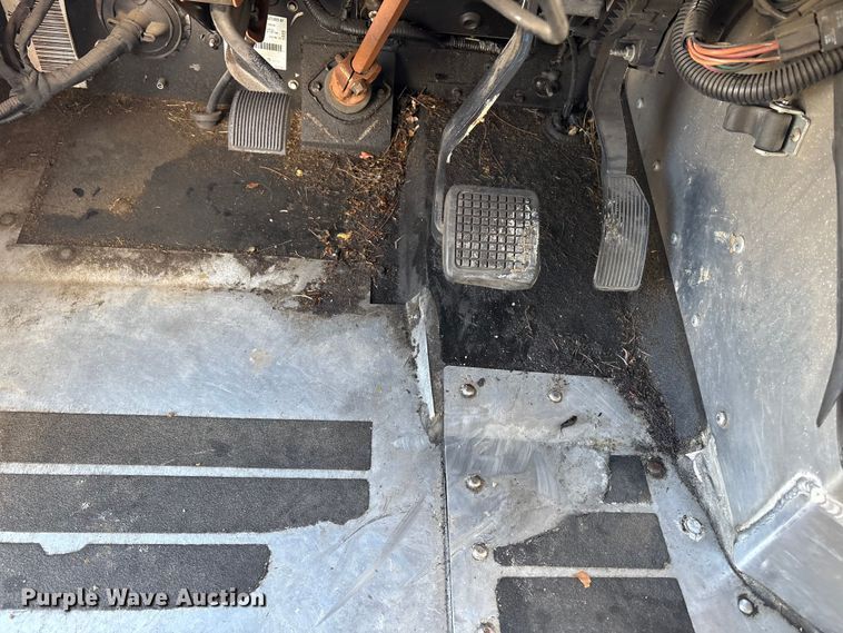 image for item YA1303 2020 Ford F59 delivery truck