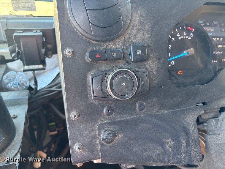 image for item YA1303 2020 Ford F59 delivery truck