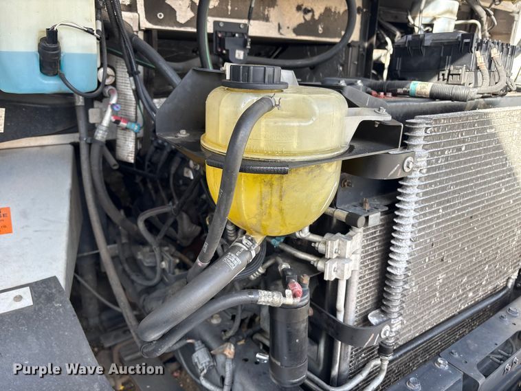 image for item YA1303 2020 Ford F59 delivery truck