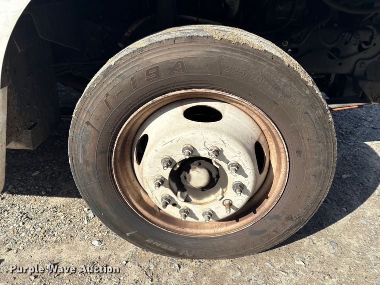 image for item YA1303 2020 Ford F59 delivery truck