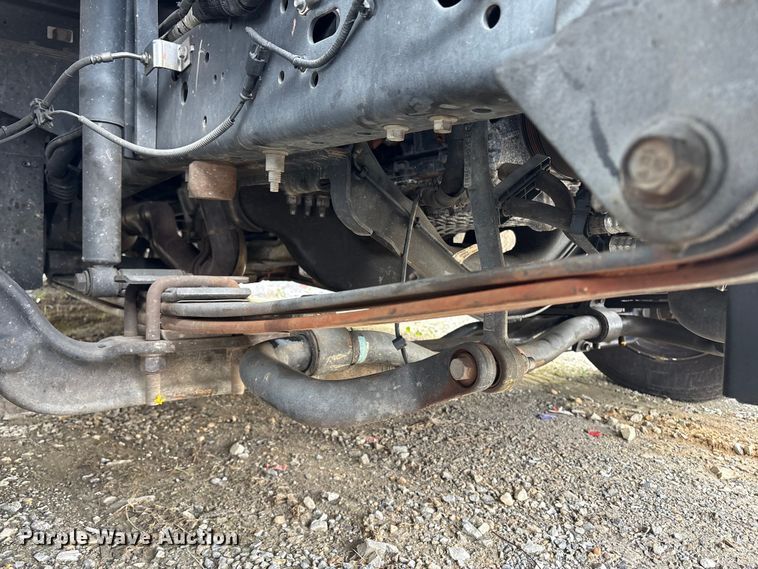 image for item YA1303 2020 Ford F59 delivery truck