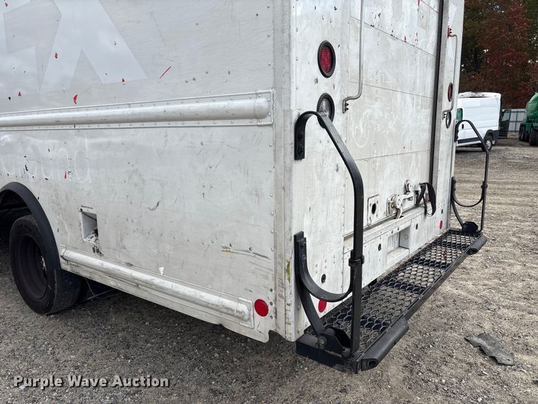 image for item YA1303 2020 Ford F59 delivery truck