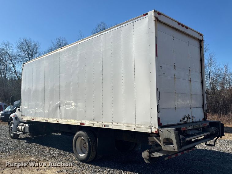image for item YA1341 2016 International 4300 box truck