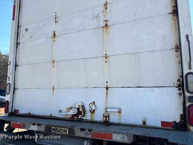 image for item YA1341 2016 International 4300 box truck