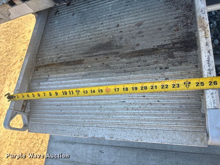 image for item YA1341 2016 International 4300 box truck